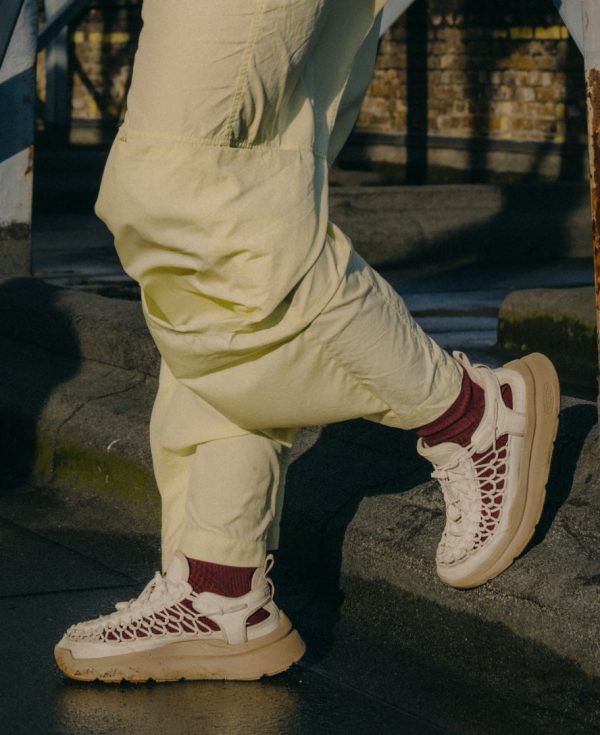 Women's UNEEK WK Sneaker | Star White/Ballad Blue