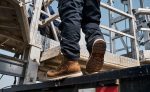 Men's Cincinnati 8 Waterproof 90° Heel Boot (Carbon Toe) | Belgian/Sandshell